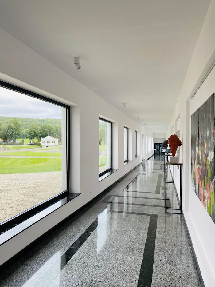 Doha Glass Maintenance
